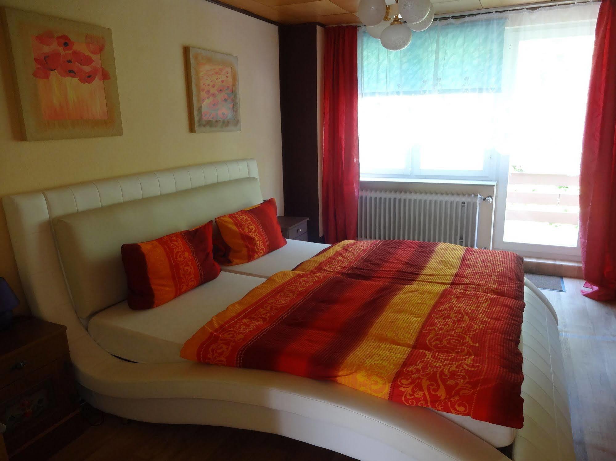 Star Hotel Fachbach Esterno foto