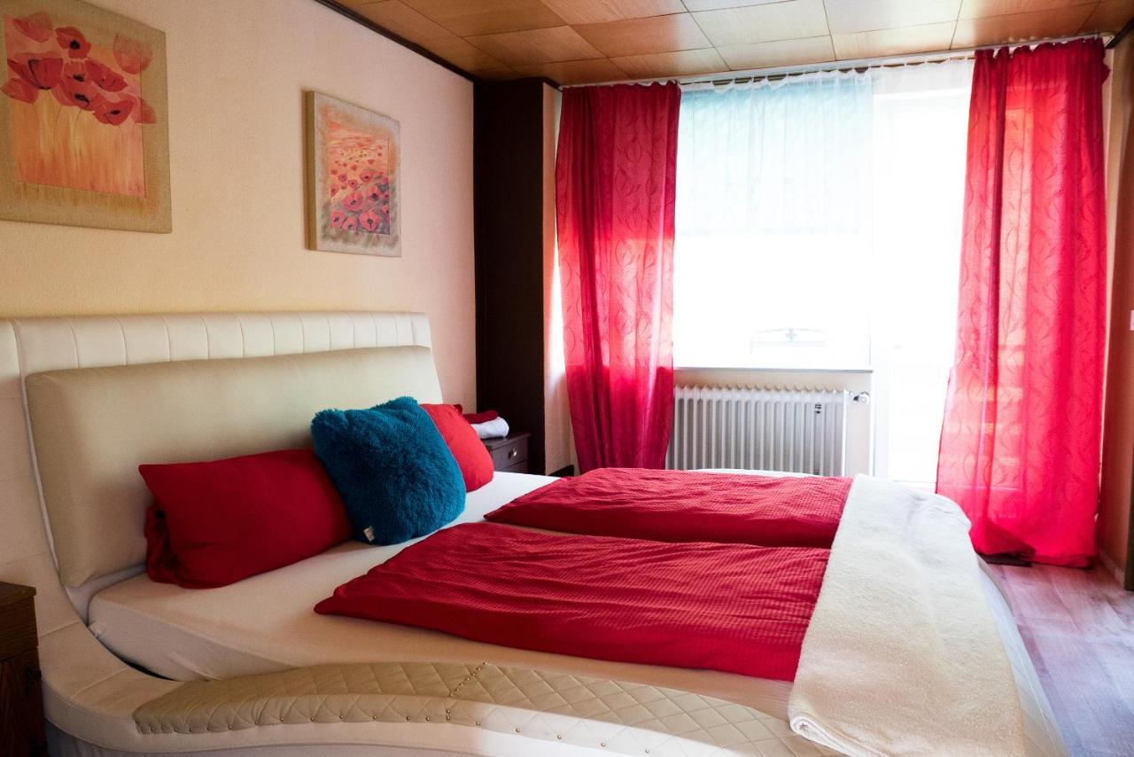 Star Hotel Fachbach Esterno foto
